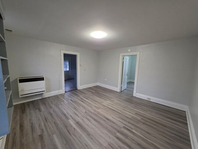 Building Photo - 1819 Chestnut St Unit 1819 Chestnut St Rear