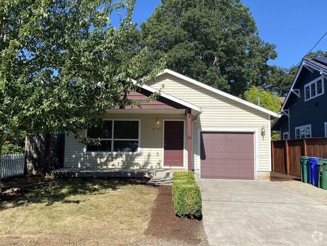 Building Photo - 12733 SE 23rd Avenue Rental