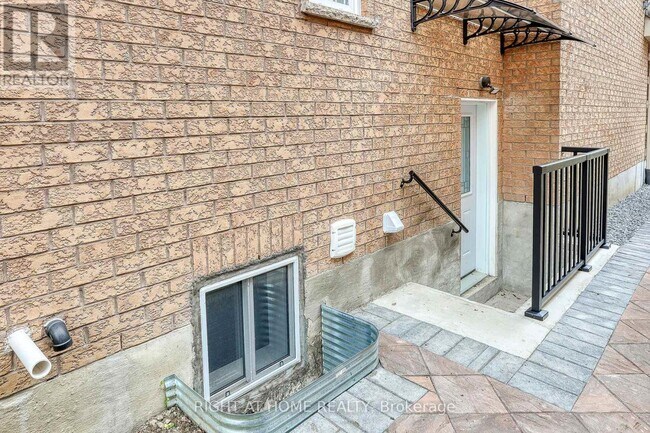 Photo - 37 Brockman Crescent
