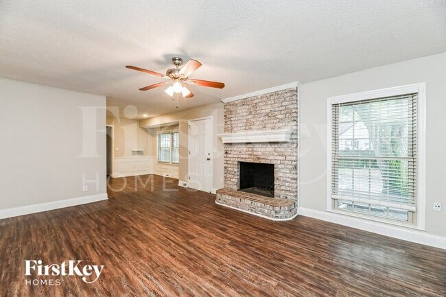 Photo - 201 Brailsford Rd