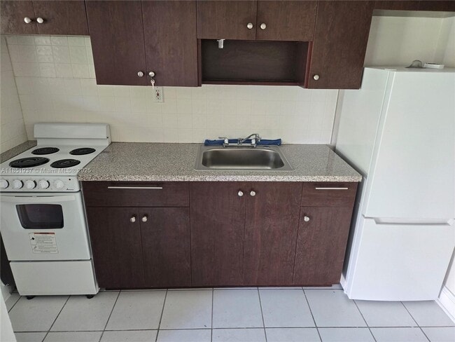 Photo - 1718 Thomas St Unidad 2