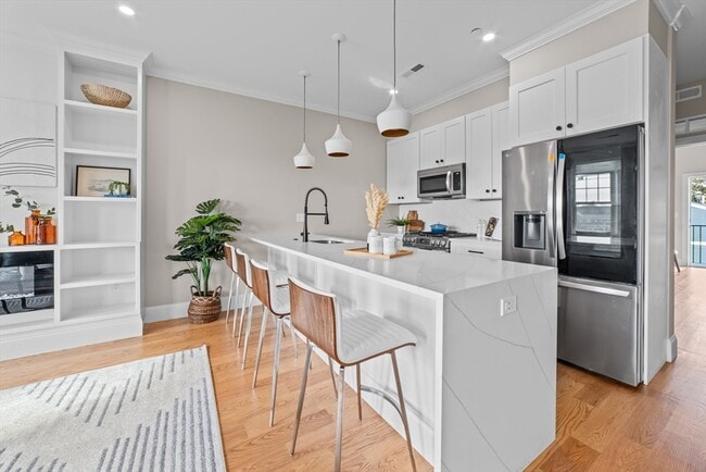 Photo - 31 Boardman St Unit PH