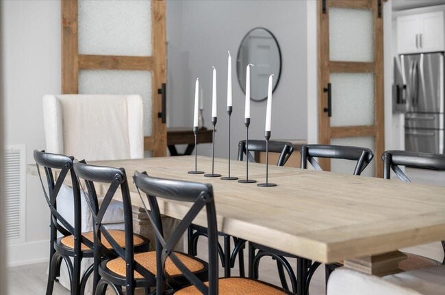 Photo - 16748 Fox Trail Ln