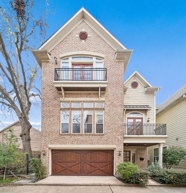 Photo - 2024 Vermont St