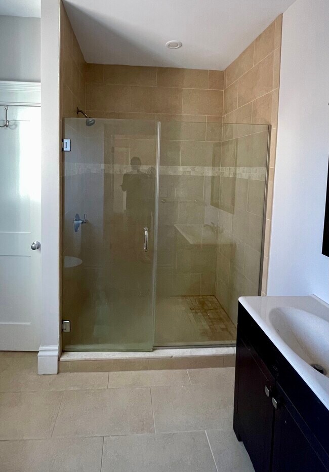 Photo - 181 Harvard St Unit 2