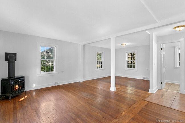 Photo - 105 Southworth St