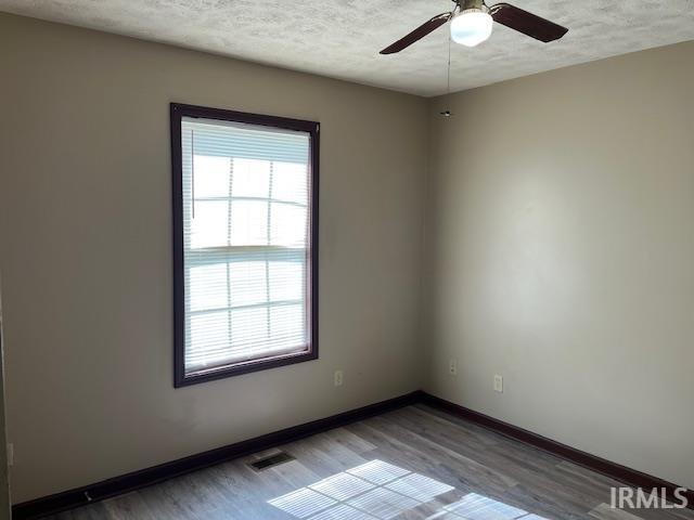 Photo - 402 E Broadway St