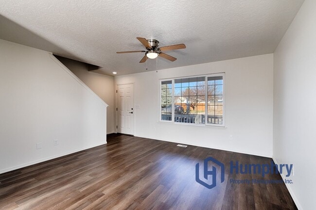 Photo - Like new four bedroom family home located in Sego Prairie Farms Subdivision