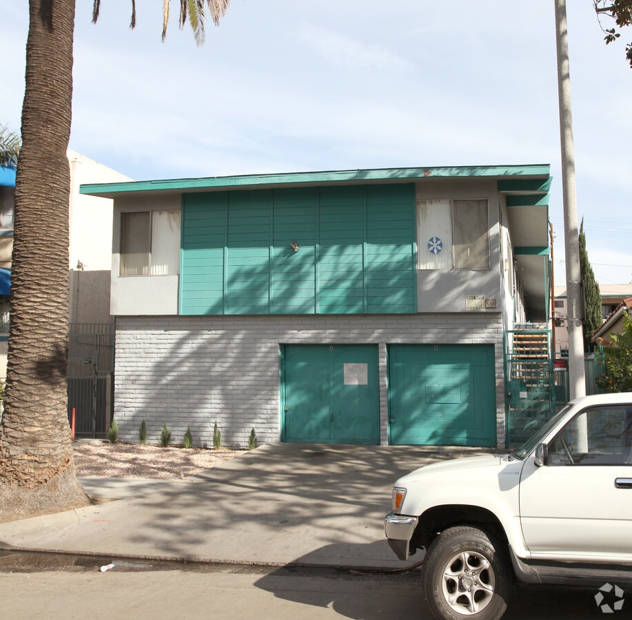 Rose Avenue Apartments - Rose Avenue Apartments