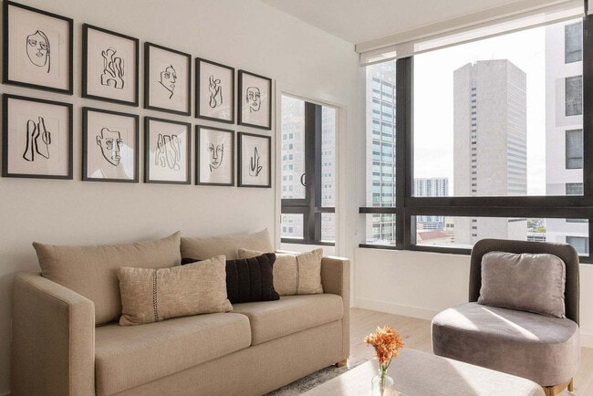 Building Photo - 225 N Miami Ave Unit SI ID1515068P