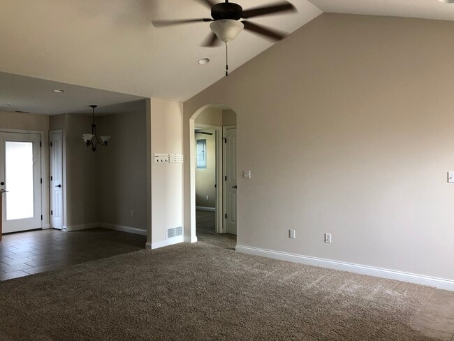 Photo - 5811 Islip Dr