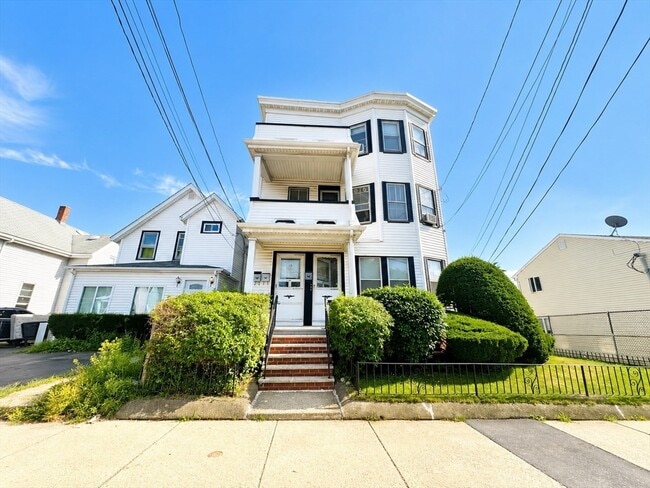 Building Photo - 19 Bradford St Unit 1