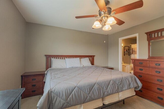 Photo - 1245 S Flatrock Cir