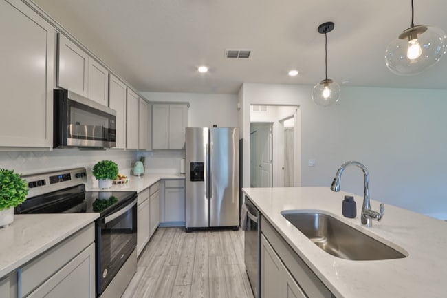 Photo - 30089 Skylark Dr