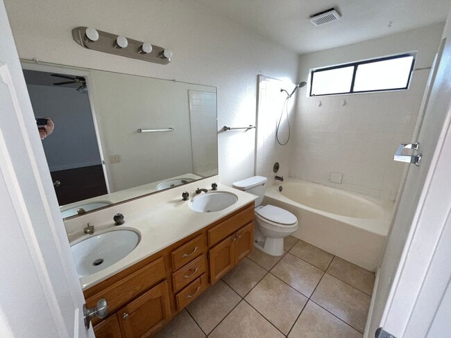 Photo - 4 Bed| 2 Bath | 1800 SF | Single Story | Tenant pays $175 monthly for WS&G