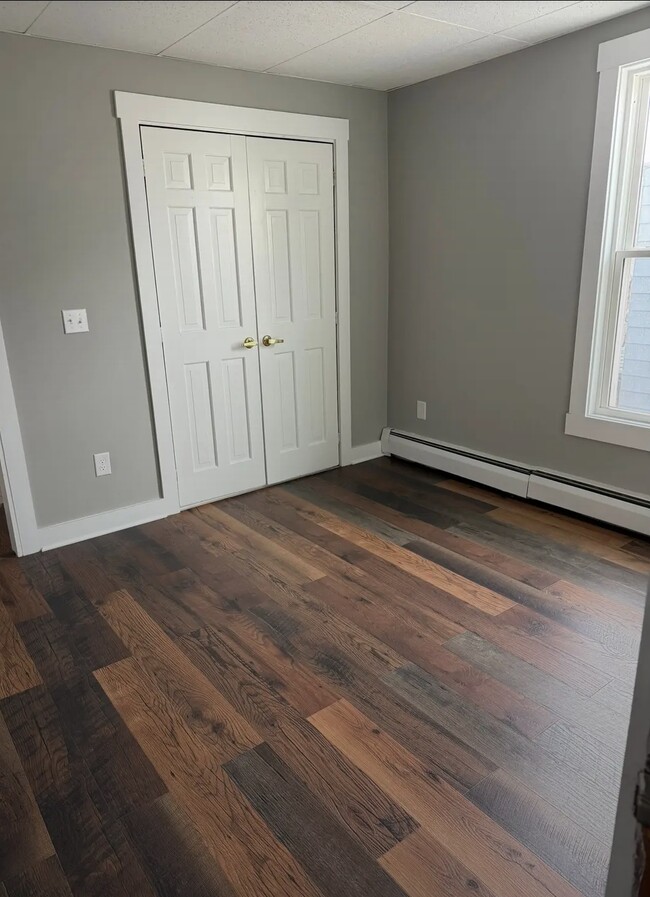 Photo - 138 Emery St