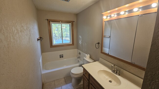 Photo - 3626 Keymeer Dr