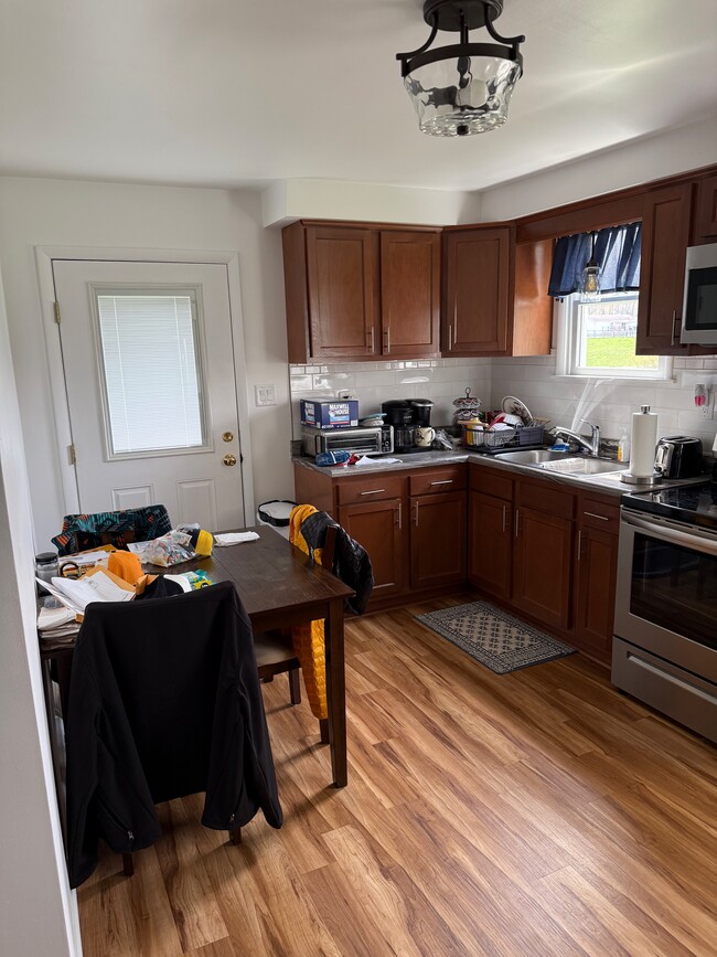 Photo - 129 Carr Rd Unit 129 Carr Road