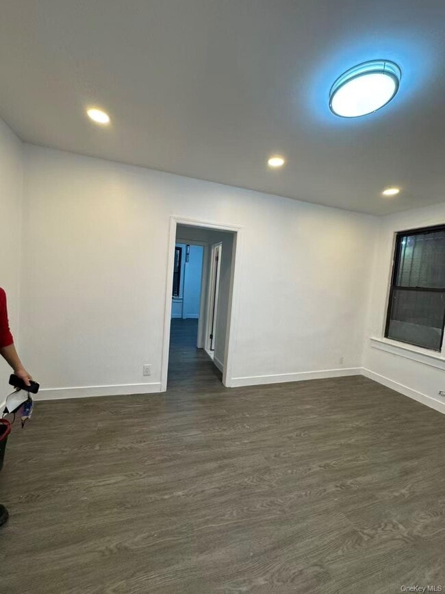 Photo - 58-40 43rd Ave Unit 1F