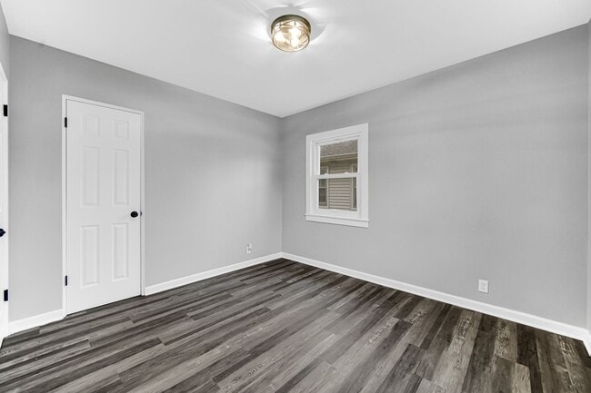 Photo - 5-Bedroom 2-Bath Completely Renovated!