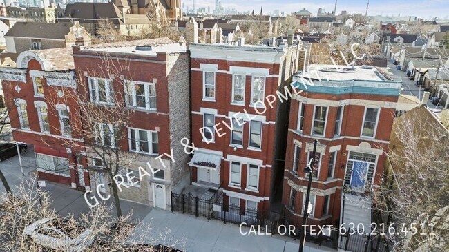 Building Photo - 2307 S Leavitt St Unit 2 Rental