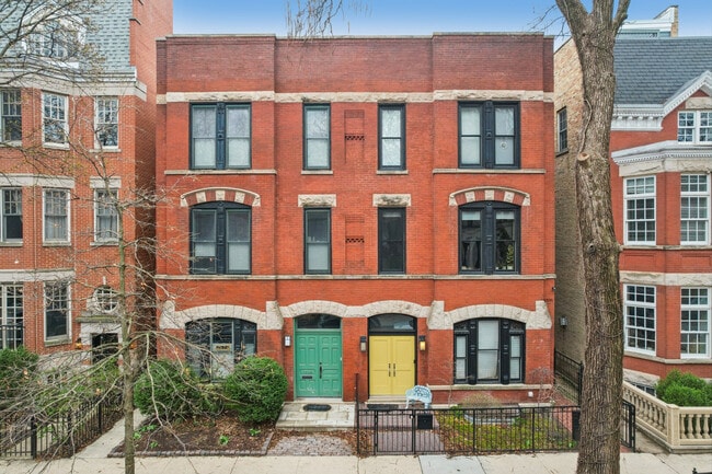 Building Photo - 1936 N Hudson Ave