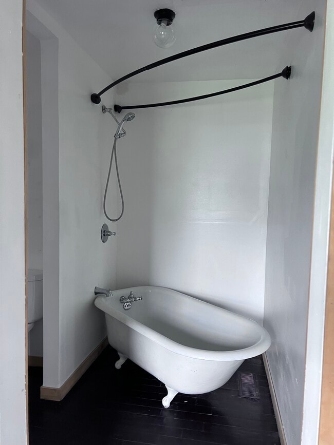 Photo - 639 S Main Ave