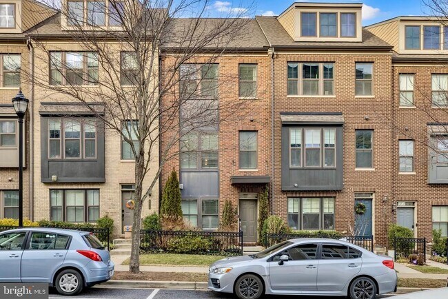 Building Photo - 4638 Woodberry St