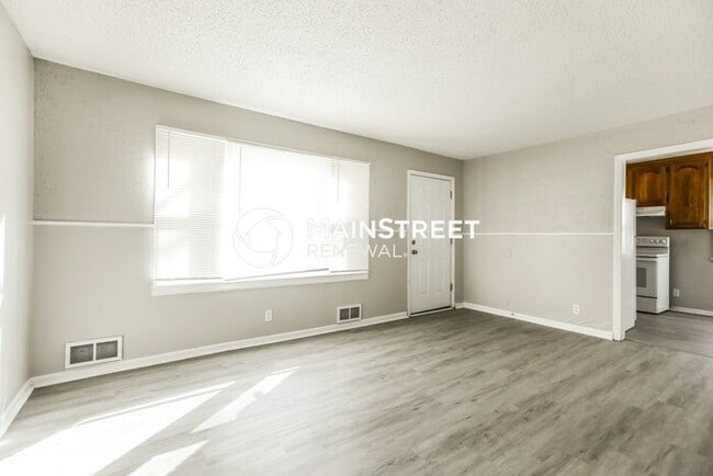 3 Bedroom Pet-Friendly Home in Kansas City, MO with Main Street Renewal