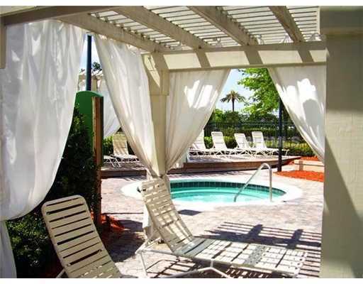 Photo - Gorgeous Wood Floors 1/1 condo for RENT @The Crest close to UCF Unit 1031