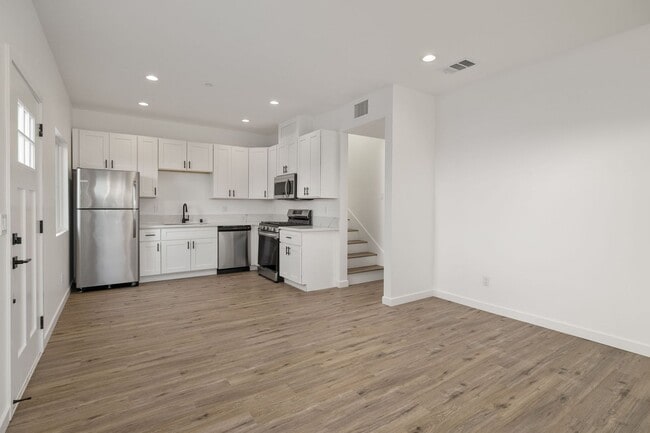 Photo - Spacious Remodeled 3BD/2BA with Private Balcony, In-Unit W/D + Parking