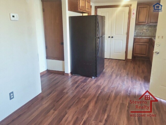 Photo - 1602 NW Lindy Ave Unit 2