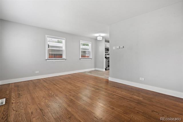 Photo - 1743 Wabash St