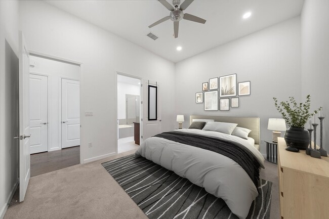 Photo - 4820 Caroline St Unit 507