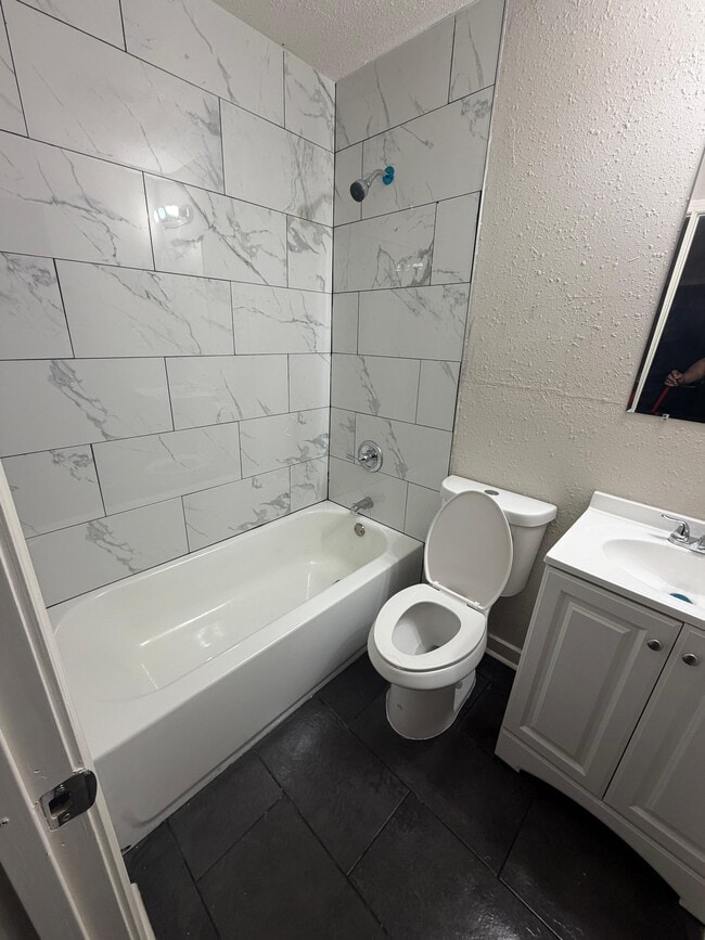 Photo - 744 Baltimore St