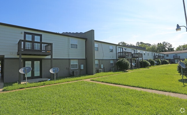Photo - Vines at Cedar Creek Court