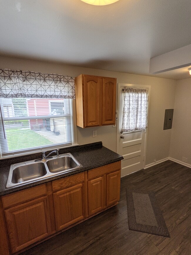 Photo - 3014 Sunnymede Ave