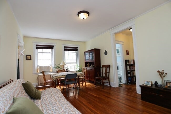 Photo - 850 Massachusetts Ave Unit 4