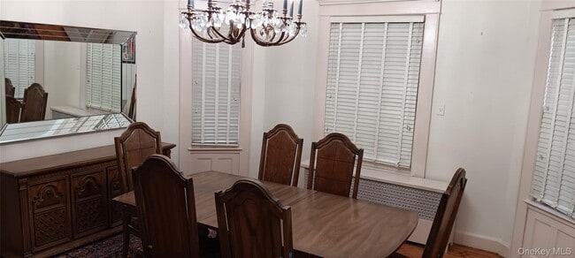 Photo - 84-36 Abingdon Rd