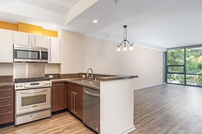 Modern Downtown 1 Bedroom with balcony at ... - Modern Downtown 1 Bedroom with balcony at ...