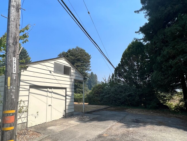 Photo - 2 Bedroom Blue Lake House with extra Loft Space!