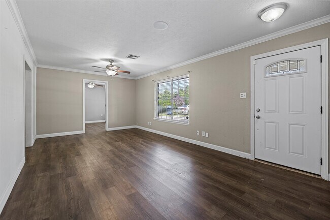 Photo - 15915 Mueschke Rd