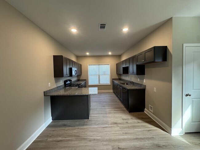 Photo - 815 Ellis St