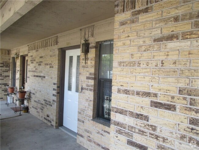 Building Photo - 7800 Northcrest Blvd Unit 305 Rental
