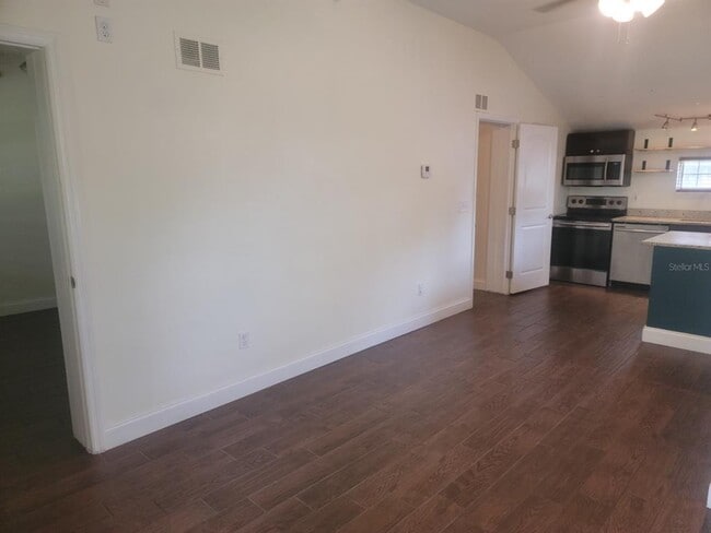 Photo - 1313 Canton St