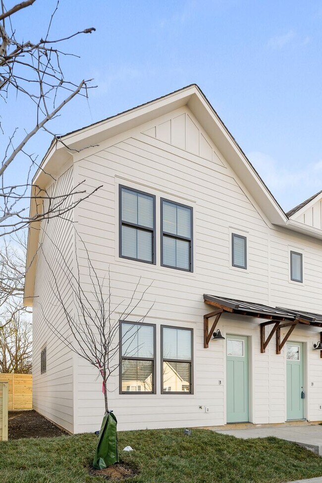 Photo - 1758 S Highland Park Ave