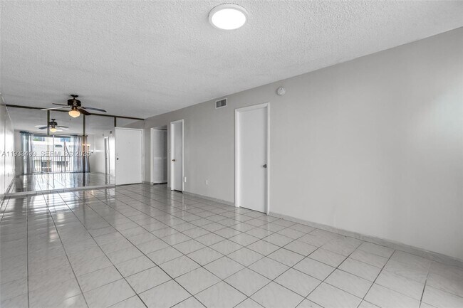 Photo - 3716 NE 168th St Unit 302