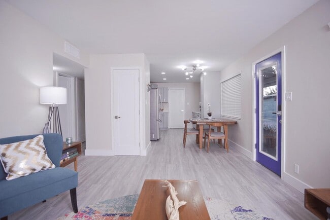 Photo - 2543 E Brill St