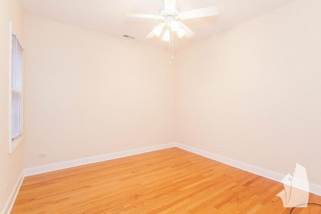 Photo - 3829 N Southport Ave Unit 2