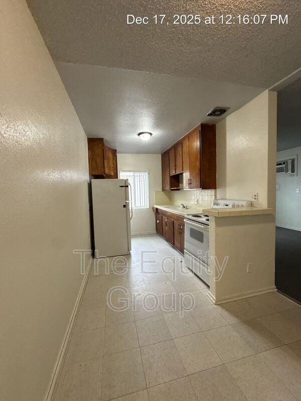 Photo - 830 Davis St Unit #3